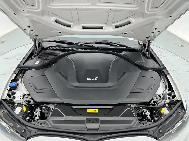 BMW i3 2022 eDrive35L — миниатюра 10