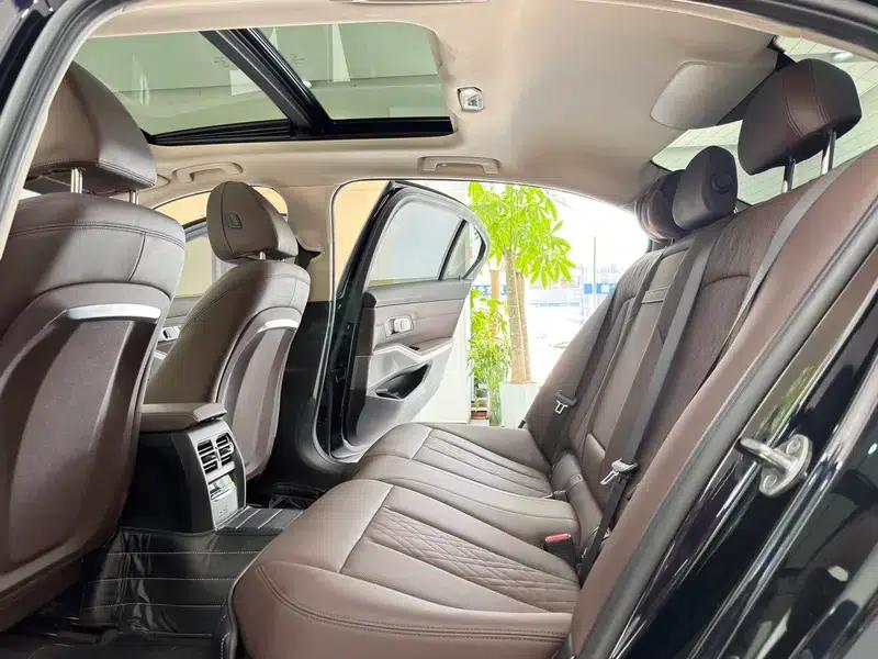 BMW i3 2023 eDrive35L — миниатюра 12