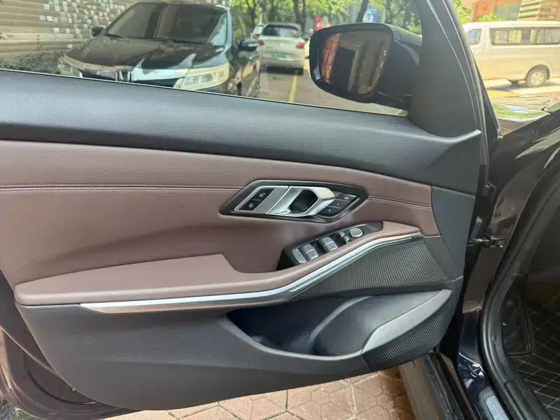 BMW i3 2022 eDrive35L — миниатюра 22