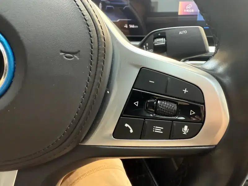 BMW i3 2022 eDrive35L — миниатюра 8