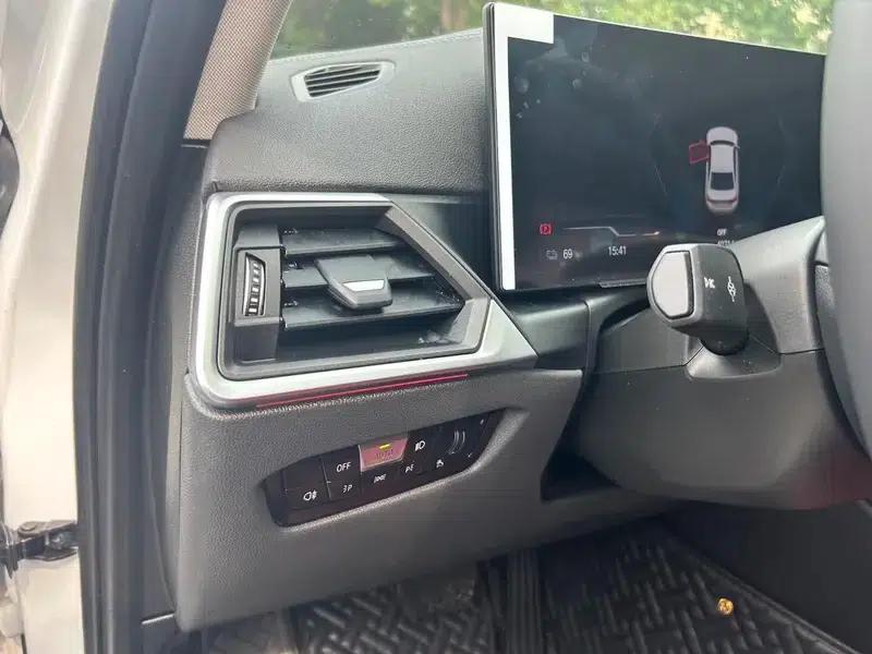 BMW i3 2022 eDrive35L — миниатюра 15