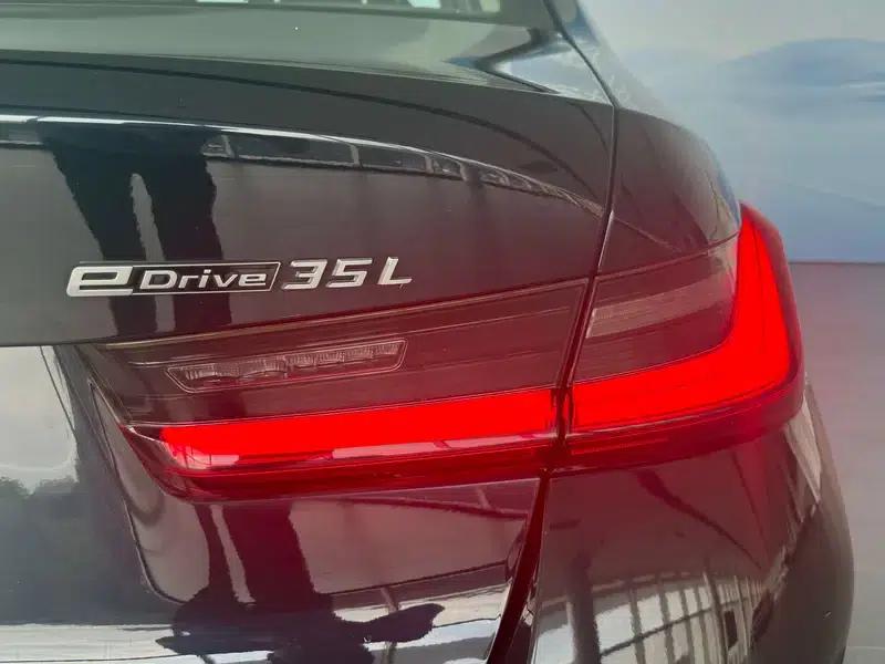 BMW i3 2022 eDrive35L — миниатюра 11