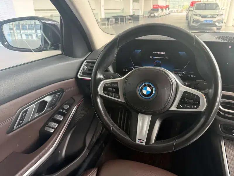 BMW i3 2022 eDrive35L — миниатюра 24
