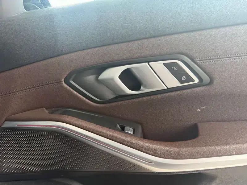 BMW i3 2022 eDrive35L — миниатюра 26