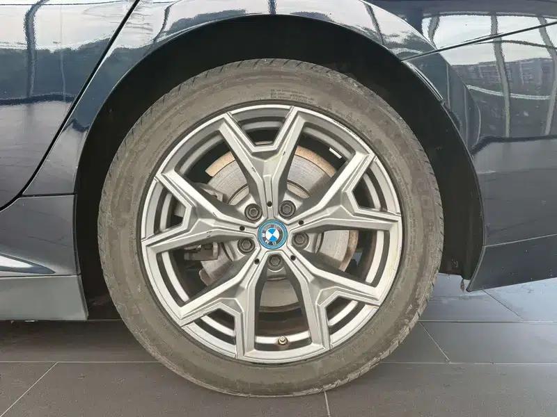 BMW i3 2022 eDrive35L — миниатюра 9