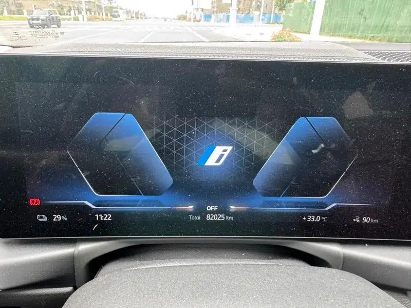 BMW i3 2022 eDrive35L — миниатюра 10