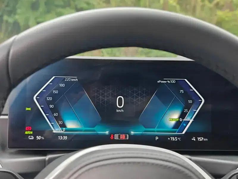 BMW i3 2022 eDrive35L — миниатюра 19