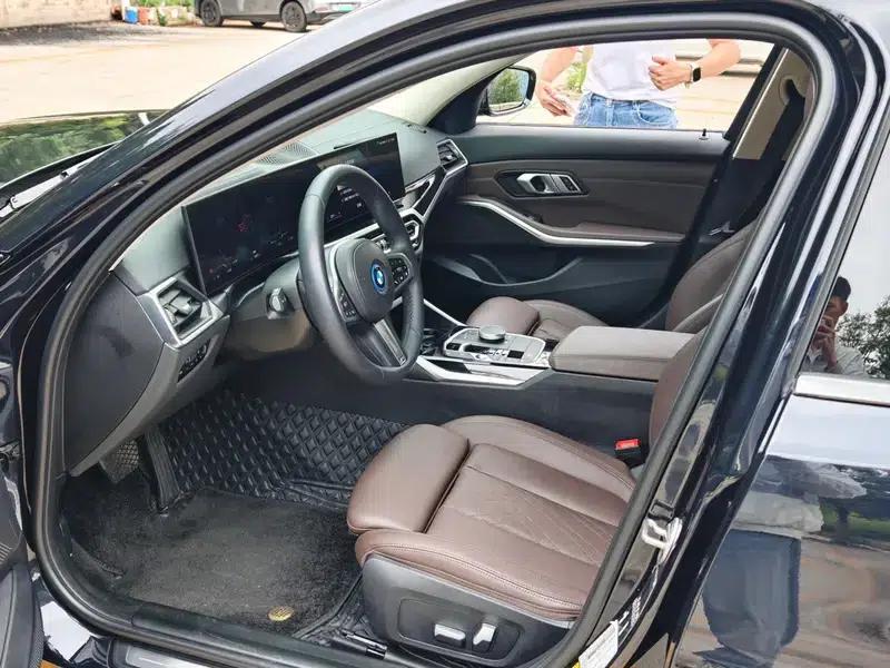 BMW i3 2022 eDrive35L — миниатюра 25