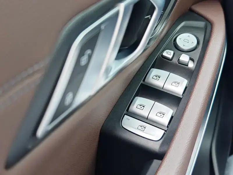 BMW i3 2022 eDrive35L — миниатюра 28