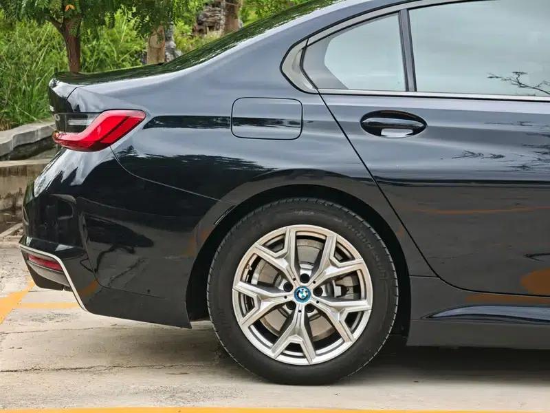 BMW i3 2022 eDrive35L — миниатюра 10