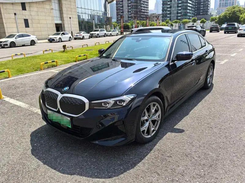 BMW i3 2025 eDrive35L — миниатюра 1