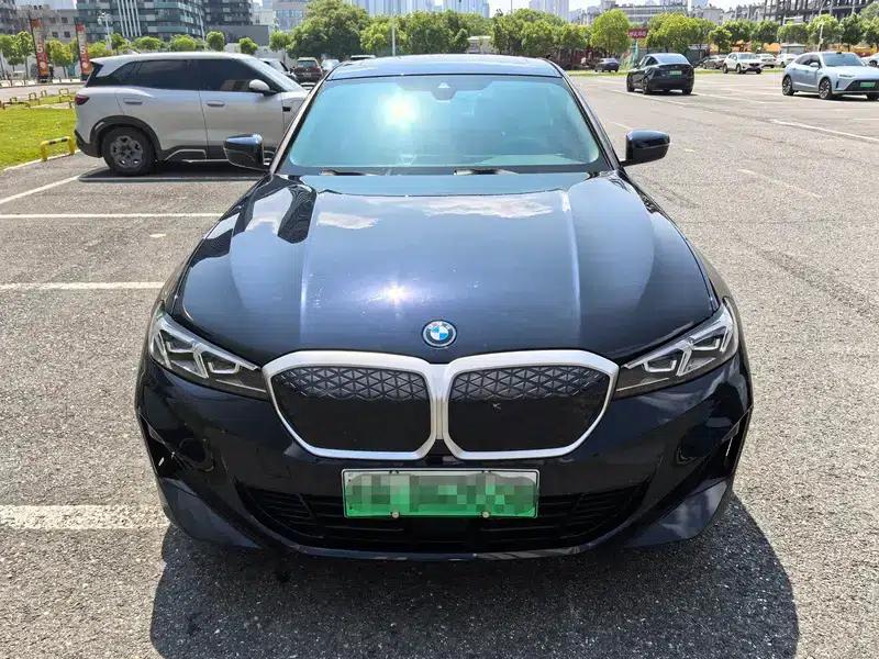 BMW i3 2025 eDrive35L — миниатюра 2