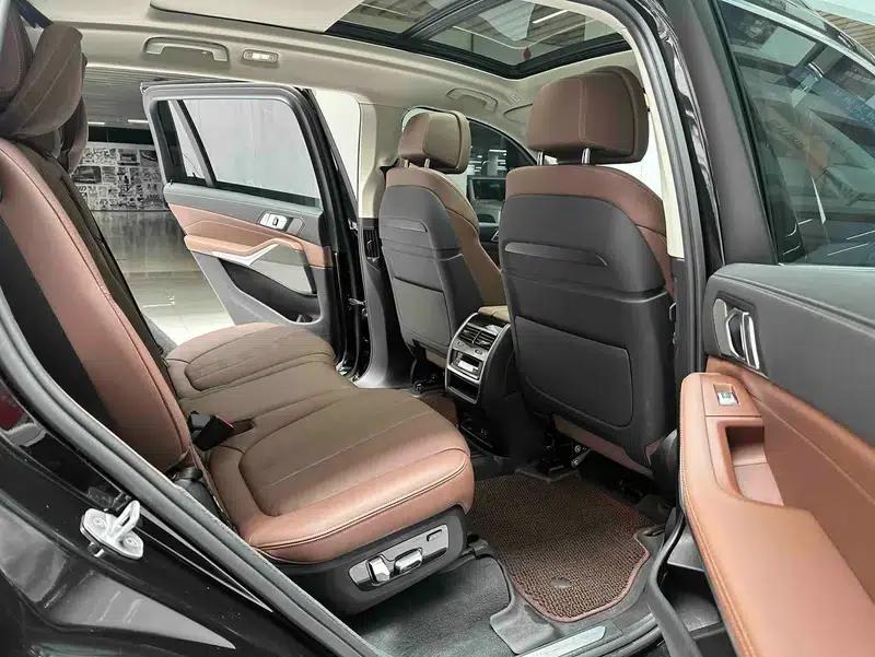 BMW X7 2019 xDrive40i Leading Luxury Package — миниатюра 11