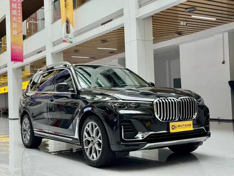 BMW X7 2022 xDrive40i Leading Luxury Package — миниатюра 3