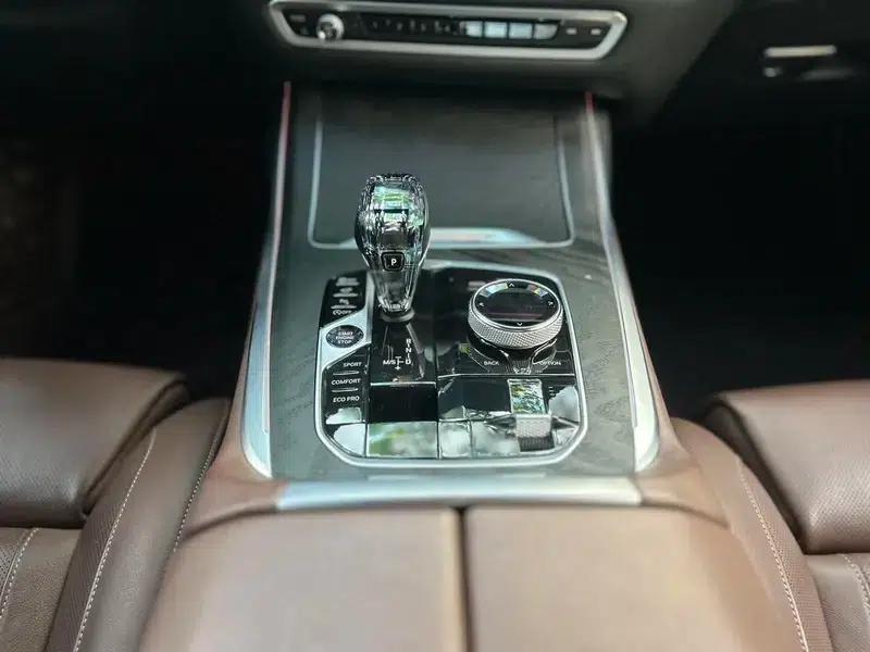 BMW X7 2019 xDrive40i Leading Luxury Package — миниатюра 16