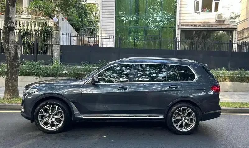 BMW X7 2019 xDrive40i Leading Luxury Package — миниатюра 3