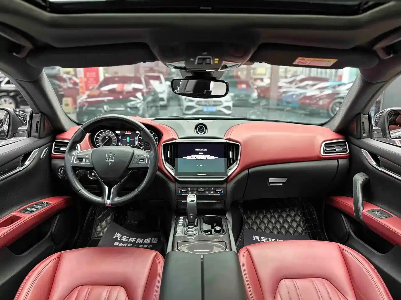 2022 Ghibli 2.0T GT Sport Edition — миниатюра 6