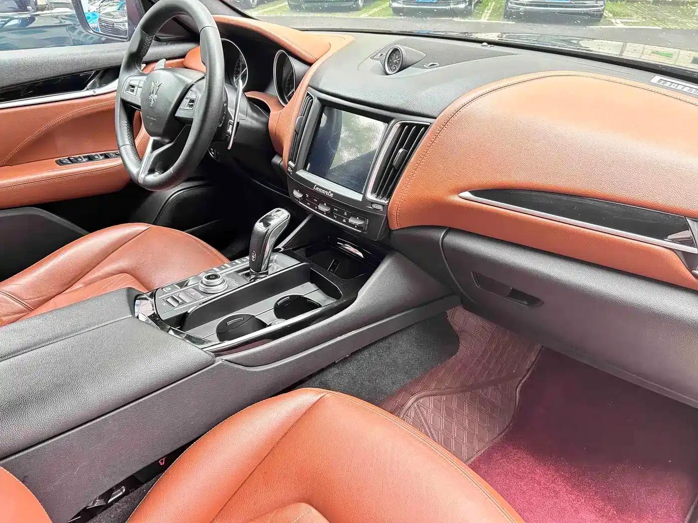 2019 Levante 3.0T Standard Edition (China V Emission Standard) — миниатюра 12