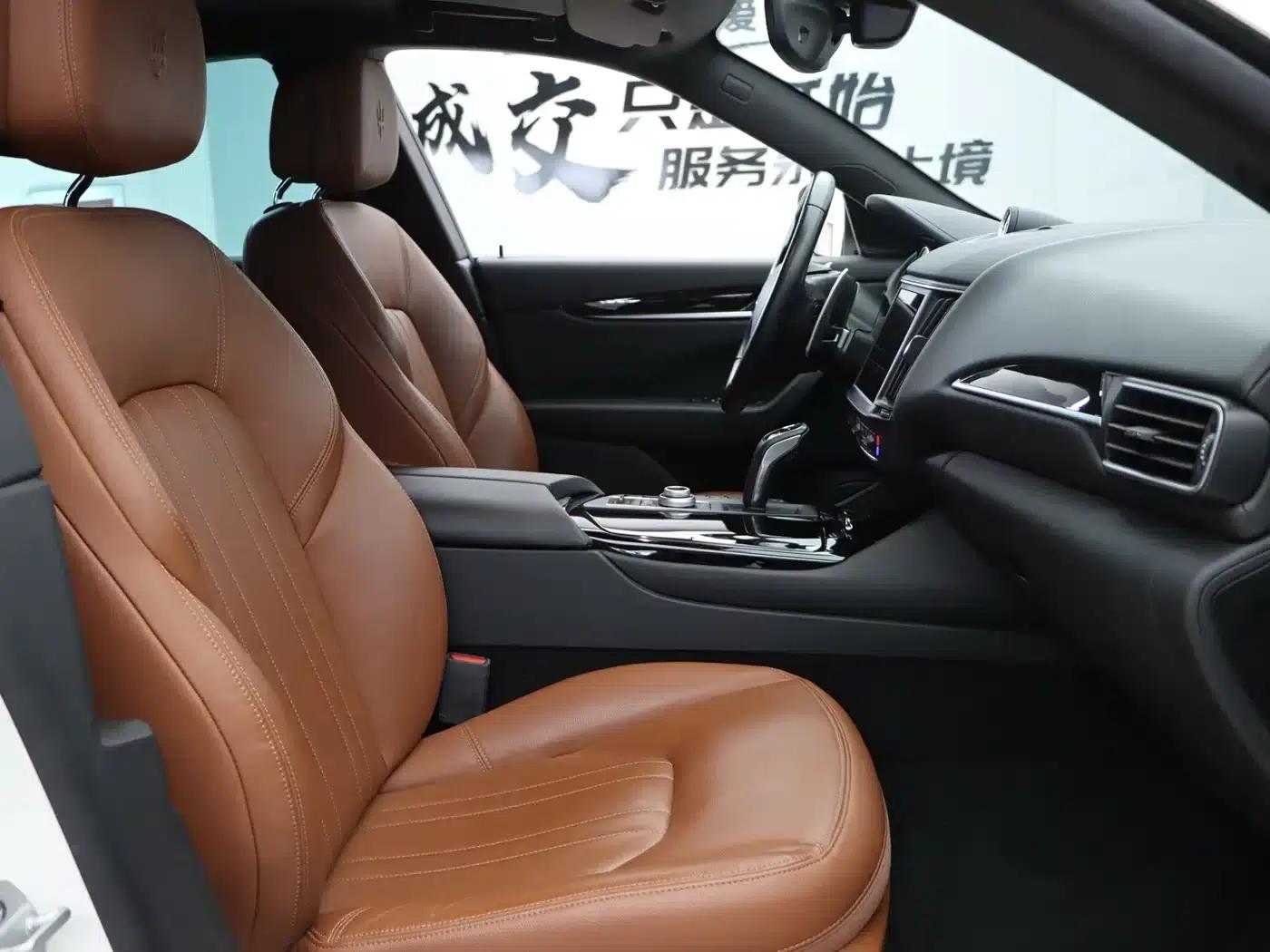 2022 Levante 2.0T GT First Edition — миниатюра 23