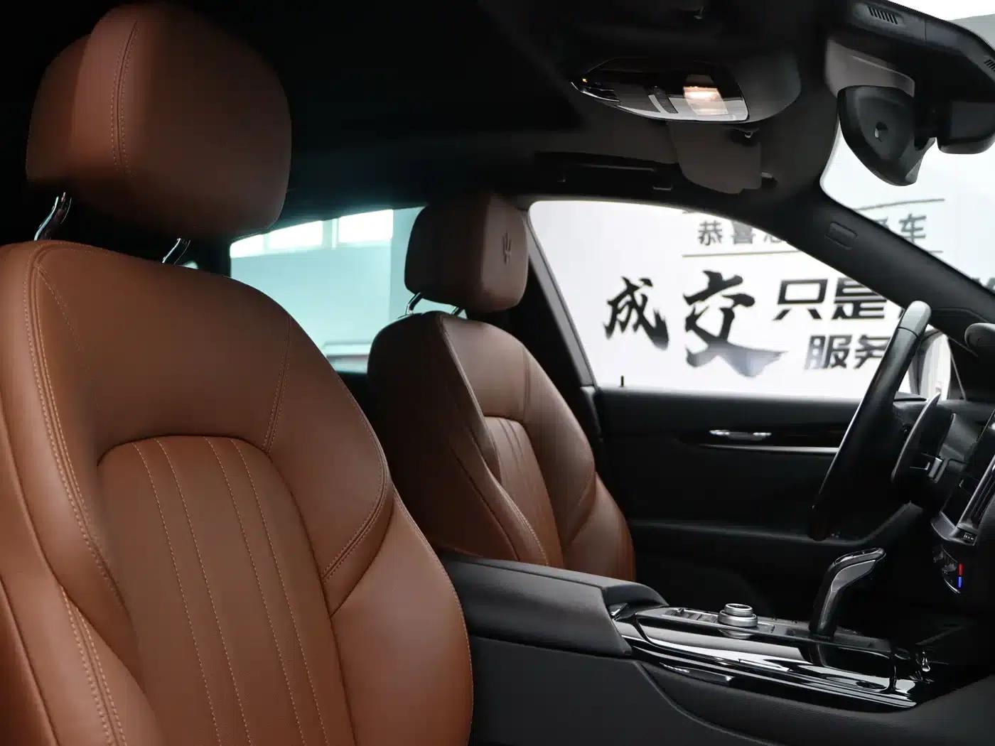 2022 Levante 2.0T GT First Edition — миниатюра 24