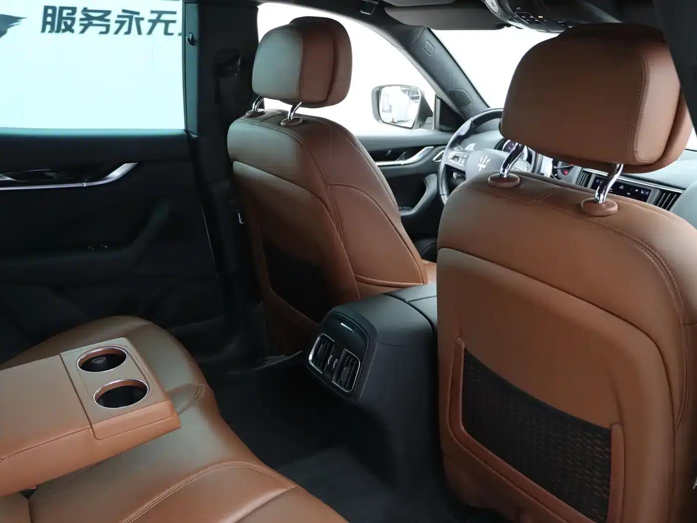 2022 Levante 2.0T GT First Edition — миниатюра 29