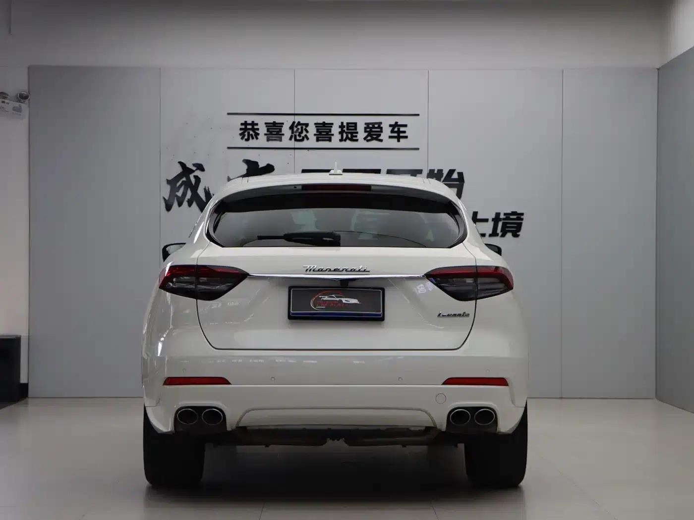 2022 Levante 2.0T GT First Edition — миниатюра 5