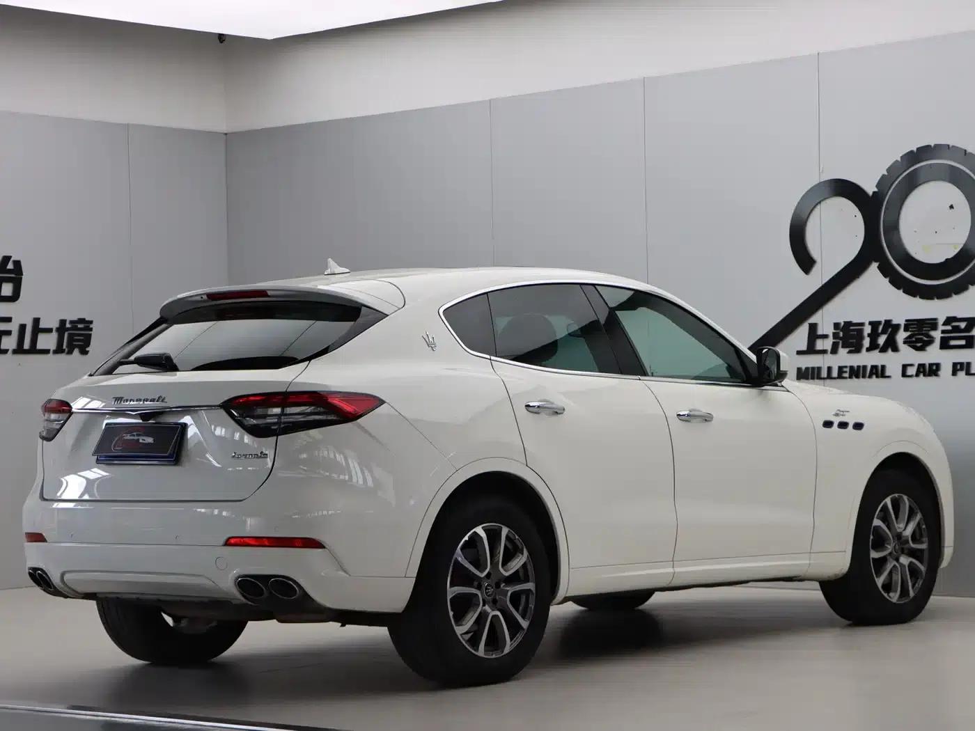 2022 Levante 2.0T GT First Edition — миниатюра 6