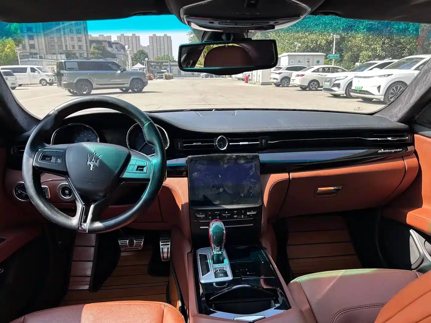 2015 Quattroporte Facelift 3.0T S Q4 — миниатюра 14