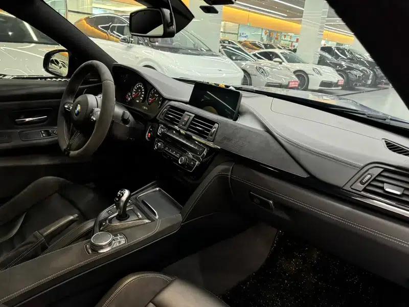 2018 BMW M4 CS — миниатюра 10