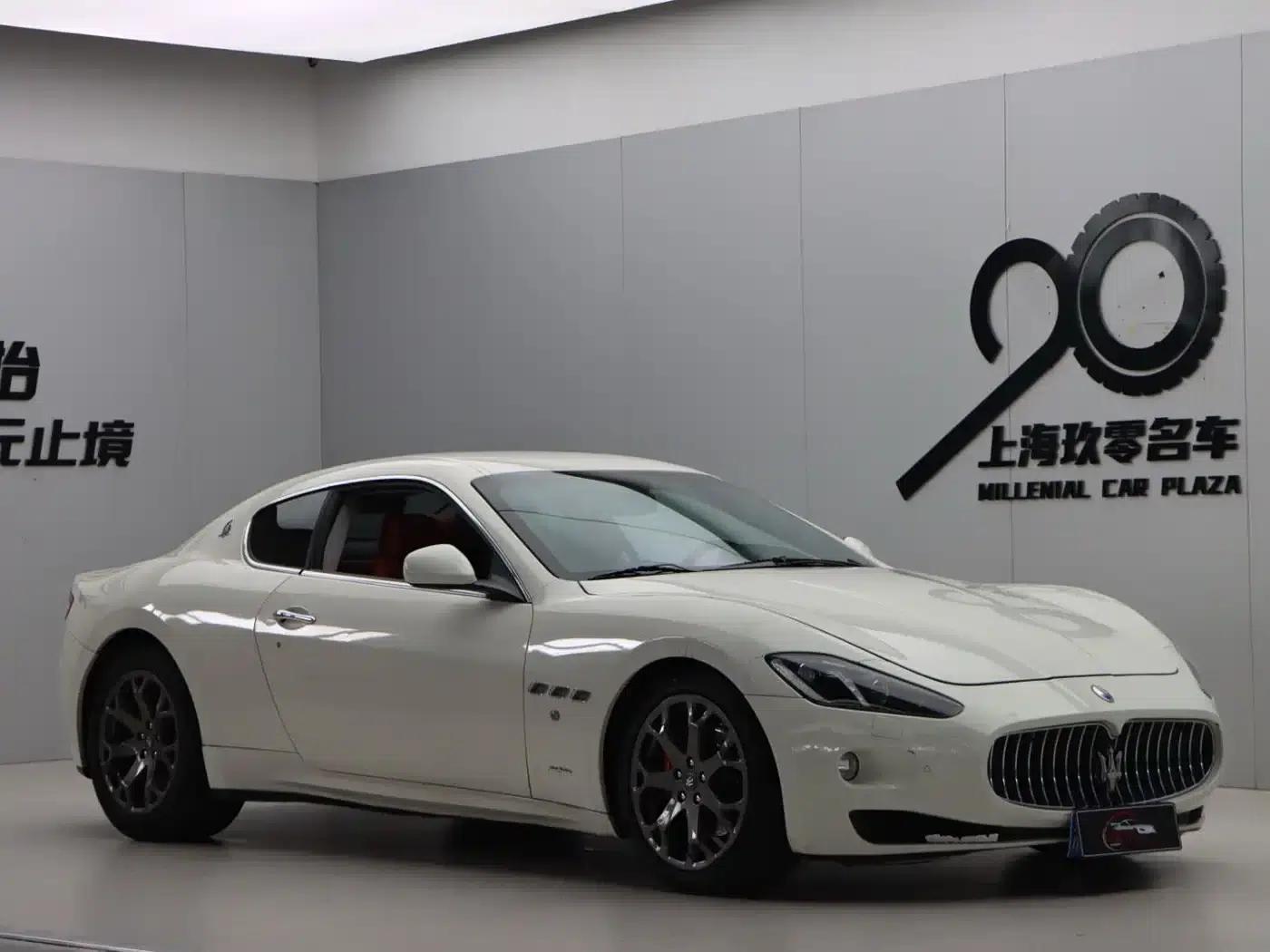 2013 GranTurismo 4.2L Automatic — миниатюра 1