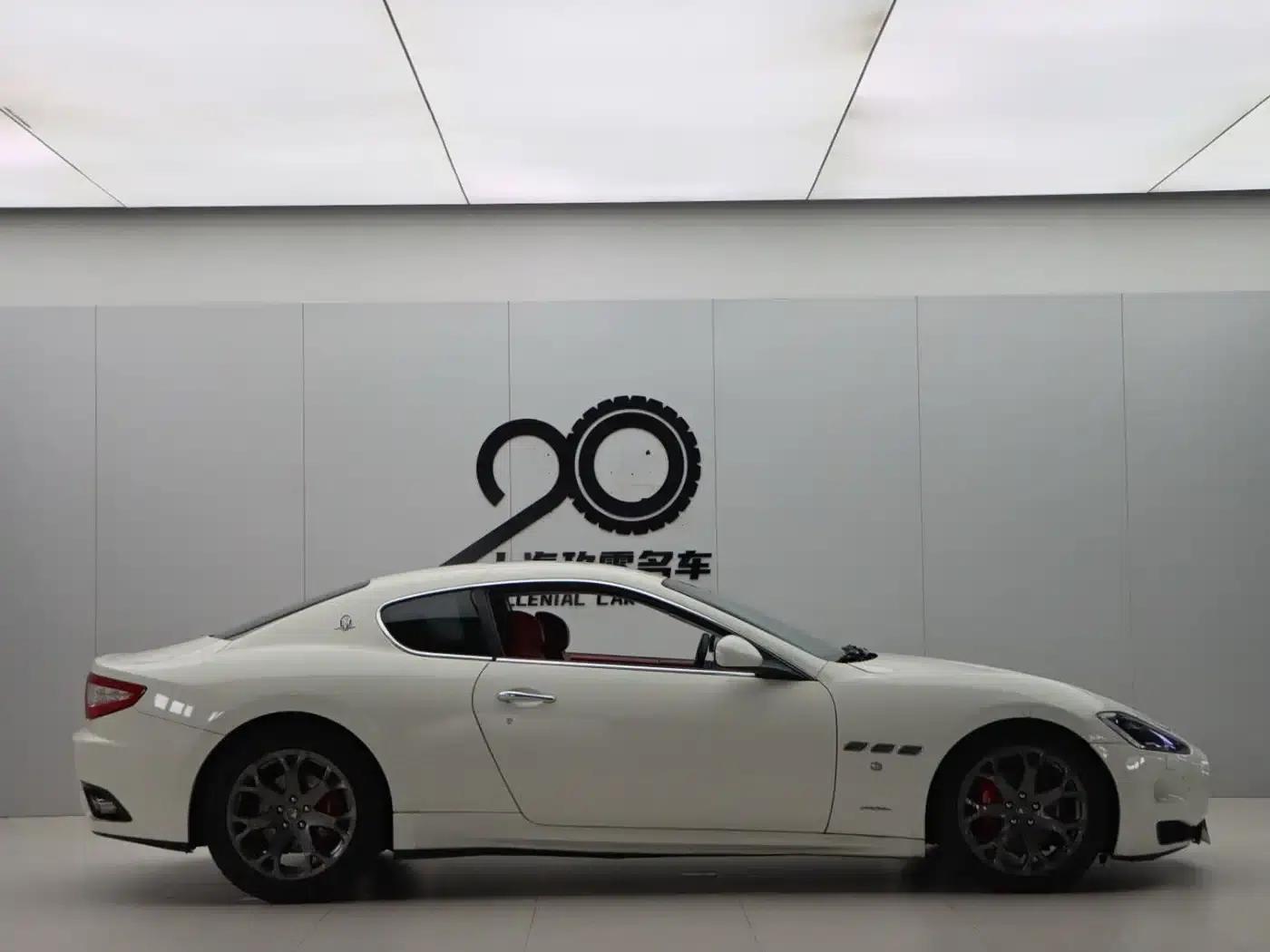 2013 GranTurismo 4.2L Automatic — миниатюра 22