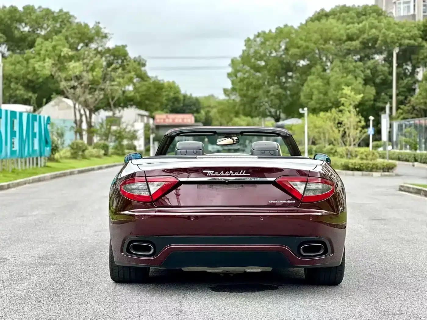 2012 GranCabrio 4.7L Sport — миниатюра 13