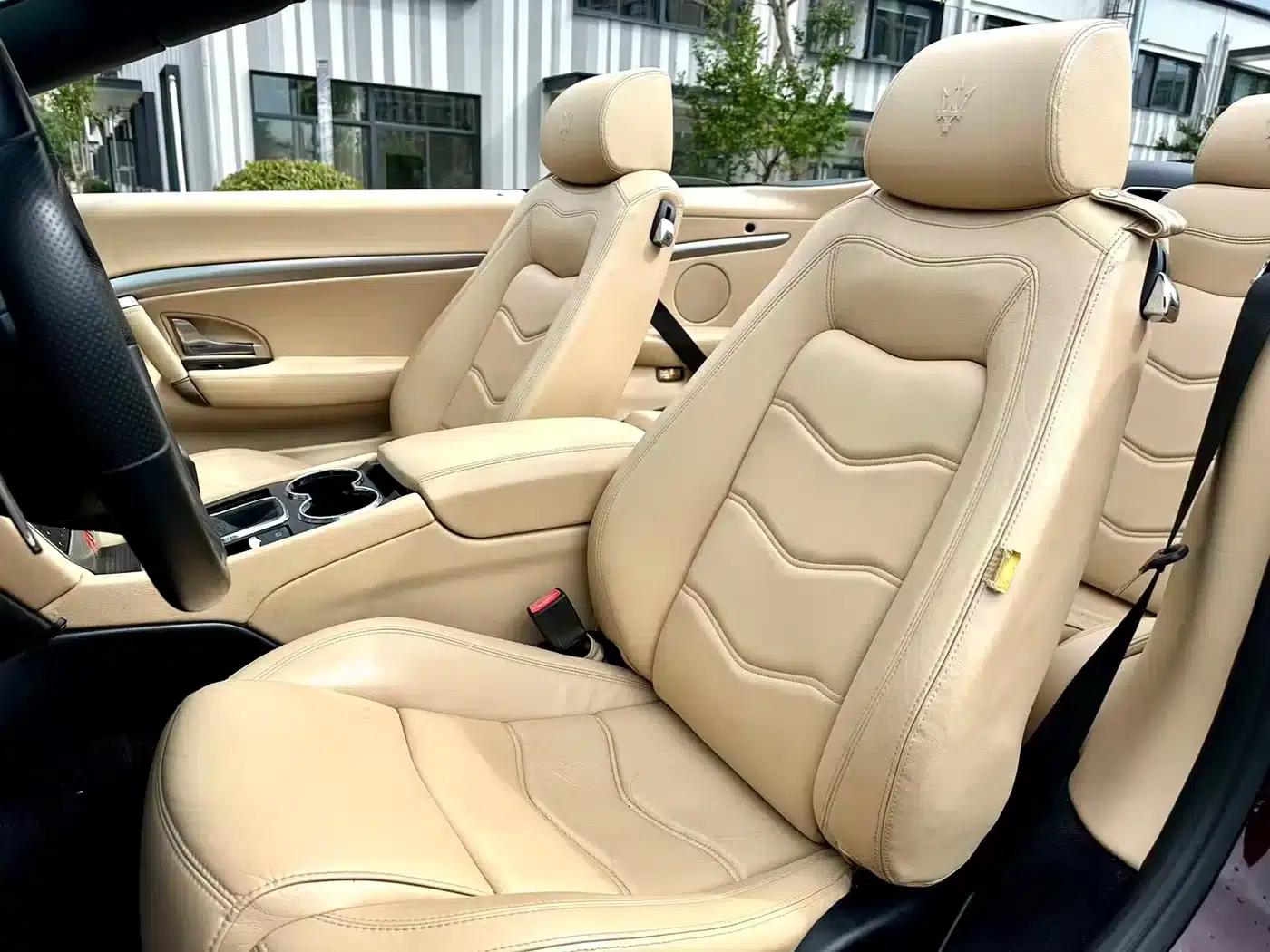 2012 GranCabrio 4.7L Sport — миниатюра 5
