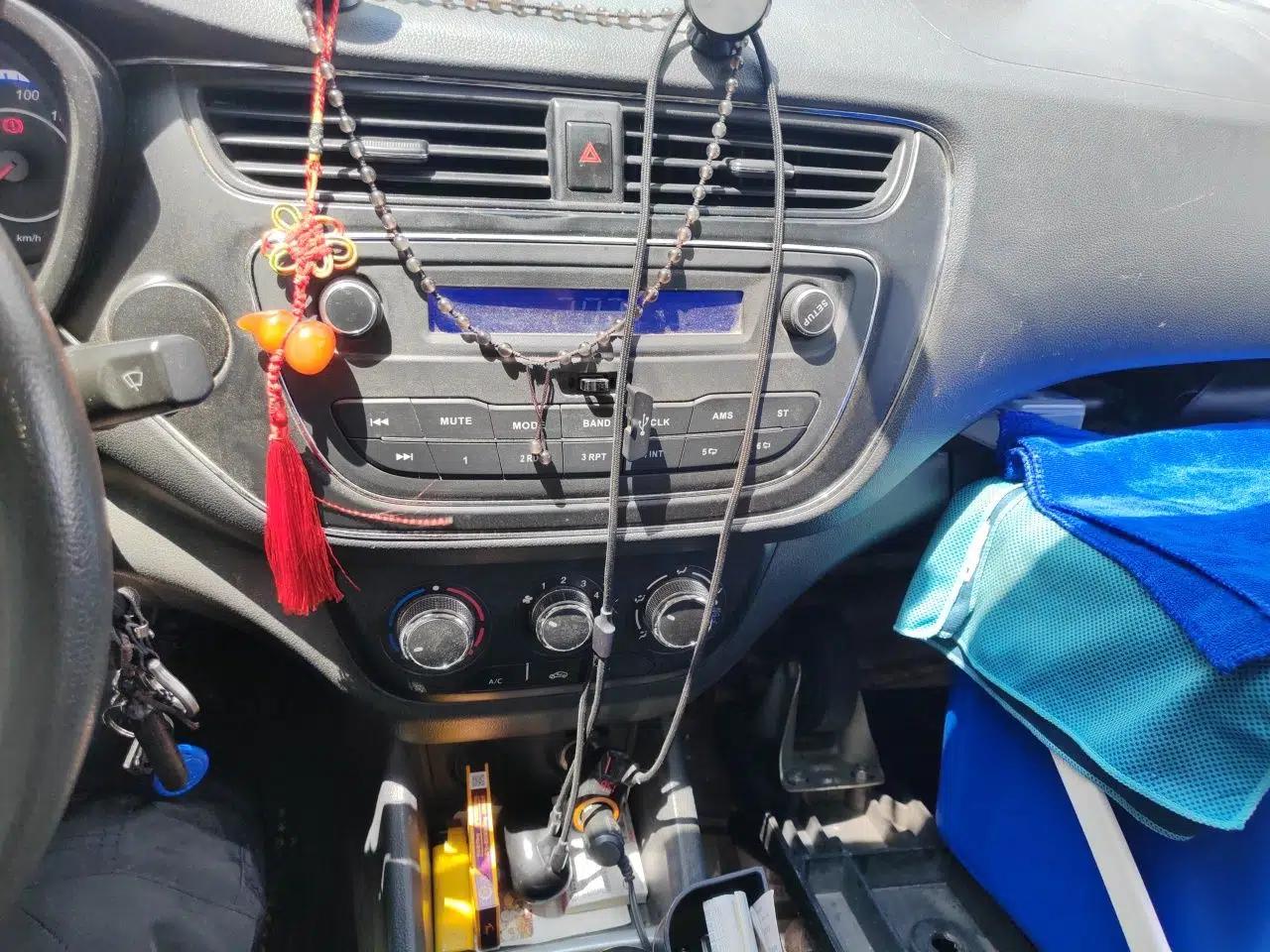 CHANGAN KAICHENG Ounuo S 2021 1.5L Ouno S Smart Edition Single-Steaming Air-Conditioned Van Model JL473QG — миниатюра 13