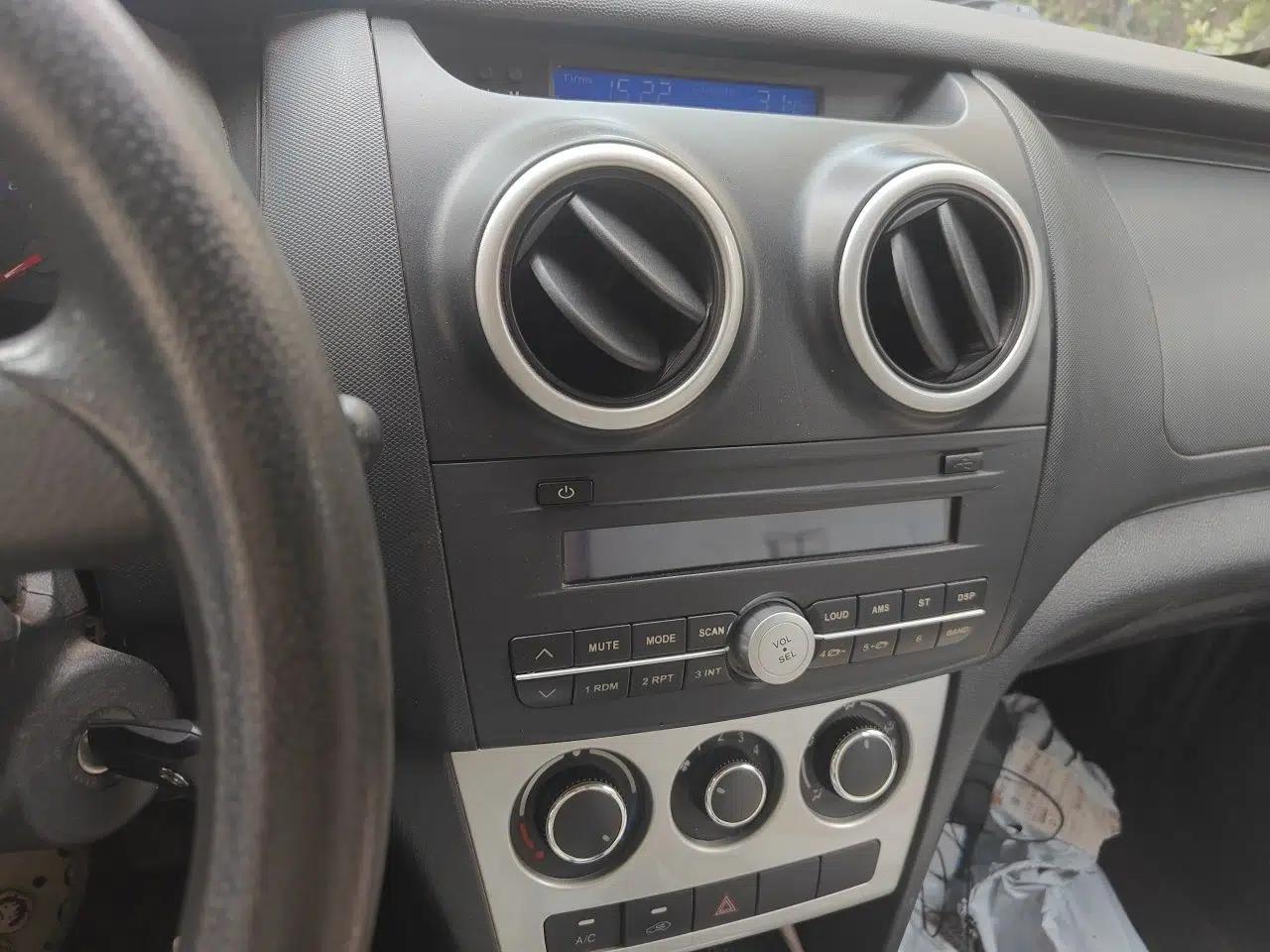 CHANGAN KAICHENG Ounuo S Changan Ouno 1.3 manual light-duty closed-body van — миниатюра 13