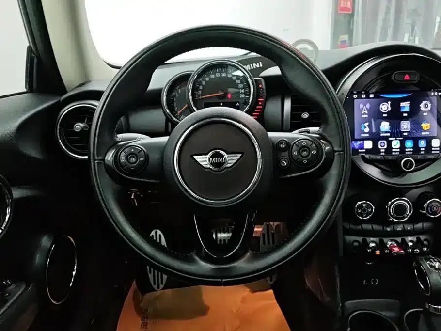 MINI 2016 1.2T ONE Pioneer — миниатюра 15