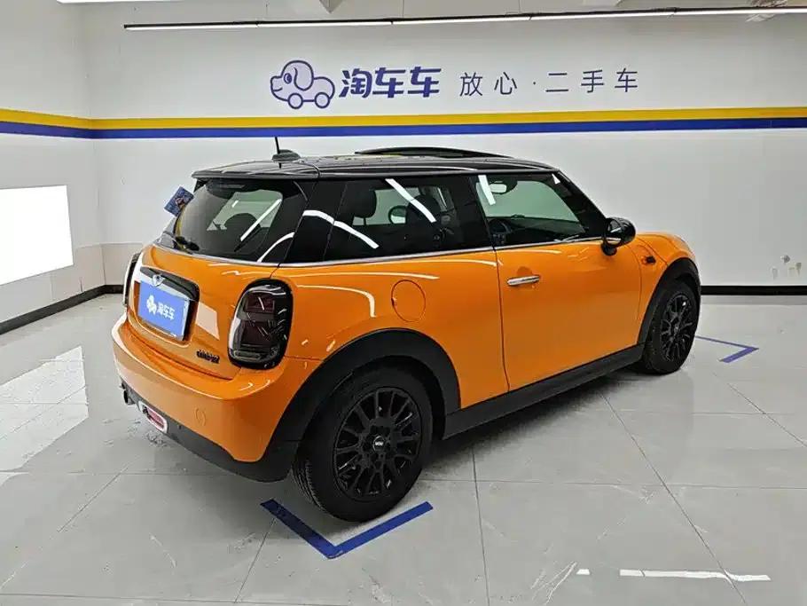 MINI 2016 1.2T ONE Pioneer — миниатюра 3