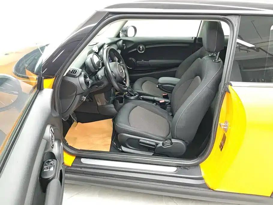 MINI 2016 1.2T ONE Pioneer — миниатюра 9