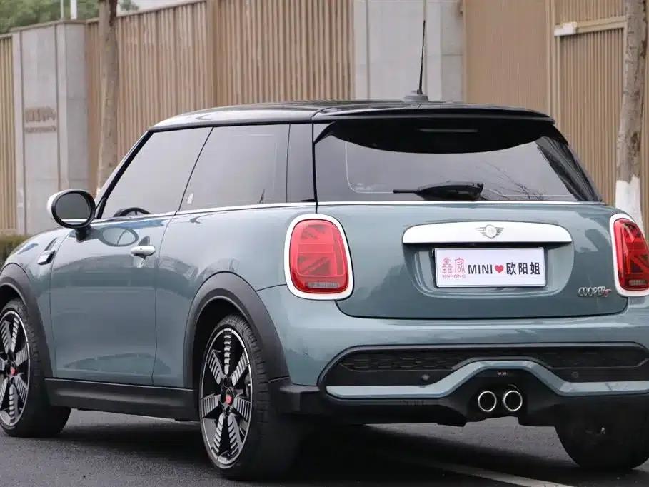 MINI 2023 2.0T COOPER S Arc Light Special Edition — миниатюра 6