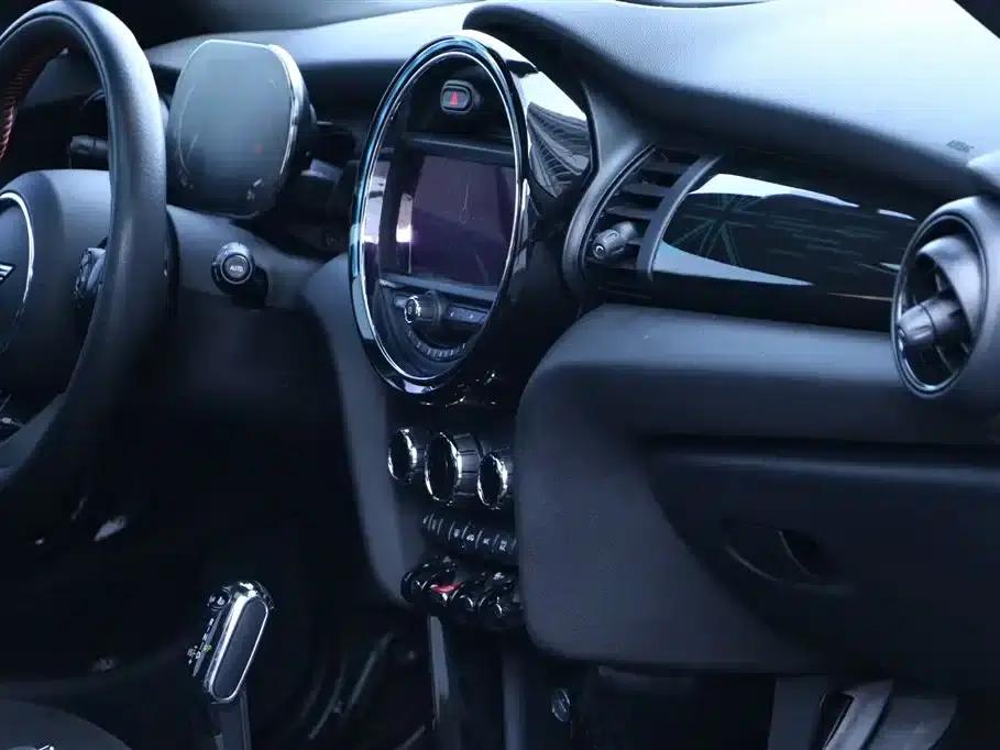 2021 MINI 1.5T COOPER Racer 5-Door Edition — миниатюра 13