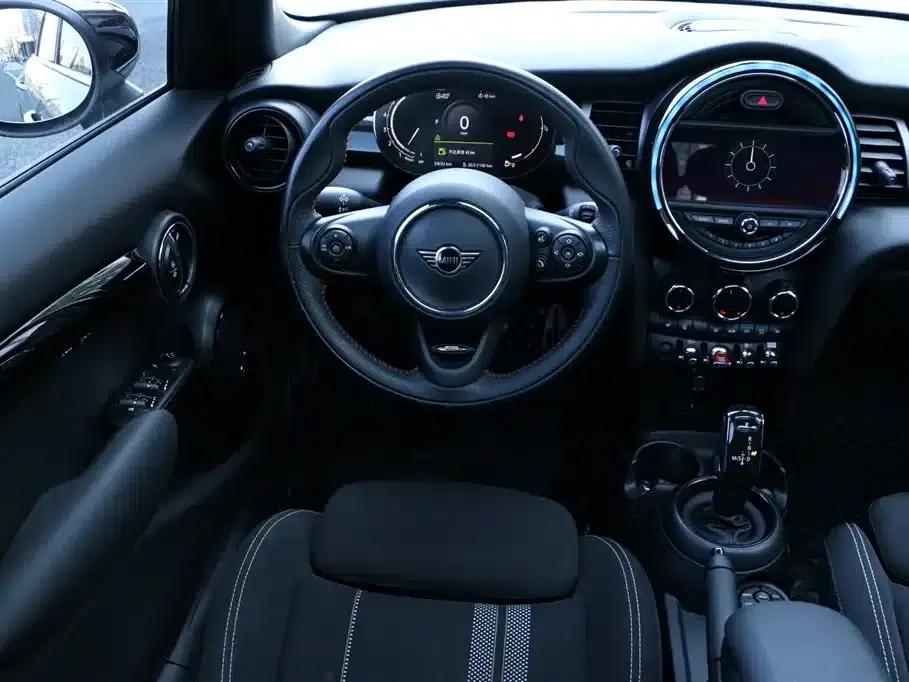 2021 MINI 1.5T COOPER Racer 5-Door Edition — миниатюра 15
