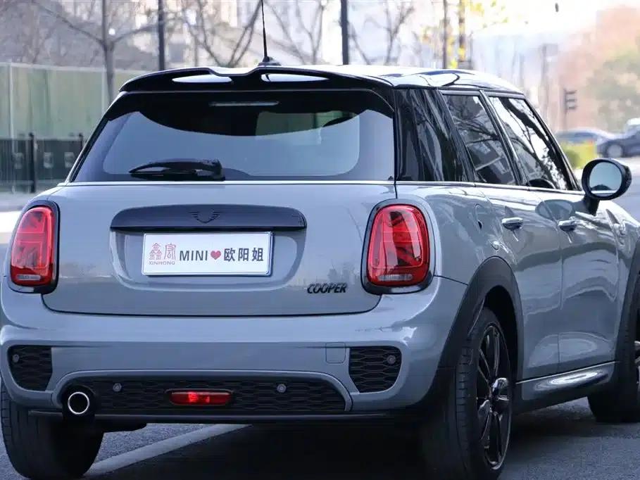 2021 MINI 1.5T COOPER Racer 5-Door Edition — миниатюра 4