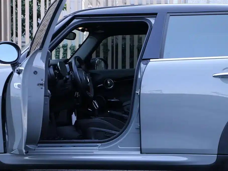2021 MINI 1.5T COOPER Racer 5-Door Edition — миниатюра 7