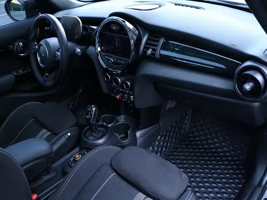 2021 MINI 1.5T COOPER Racer 5-Door Edition — миниатюра 10