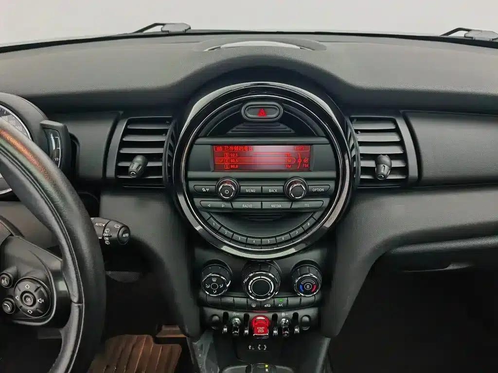MINI 2016 1.2T ONE Pioneer — миниатюра 12