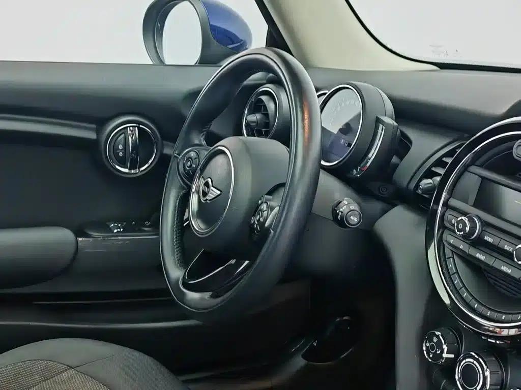 MINI 2016 1.2T ONE Pioneer — миниатюра 22