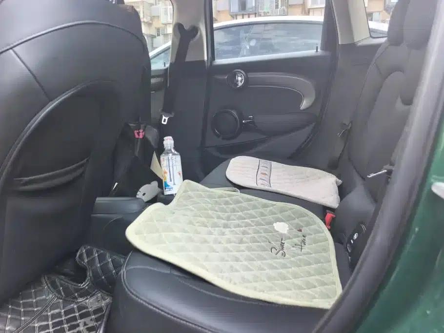 MINI 2022 Facelift 1.5T COOPER Classic 5-Door Version — миниатюра 11