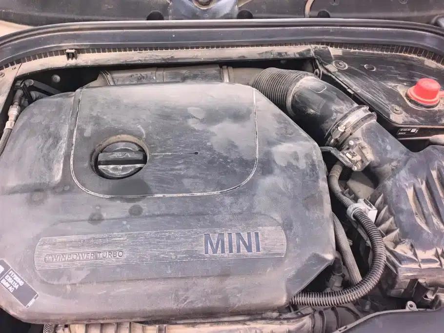 MINI 2022 Facelift 1.5T COOPER Classic 5-Door Version — миниатюра 10