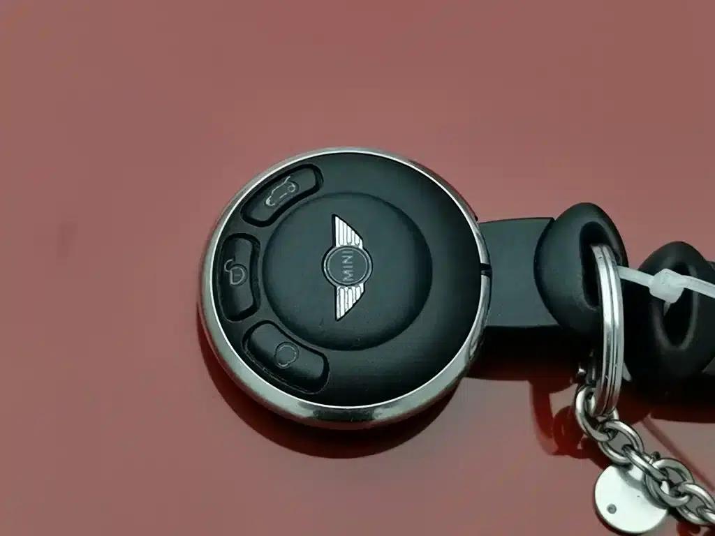 MINI 2012 1.6L COOPER Baker Street — миниатюра 19