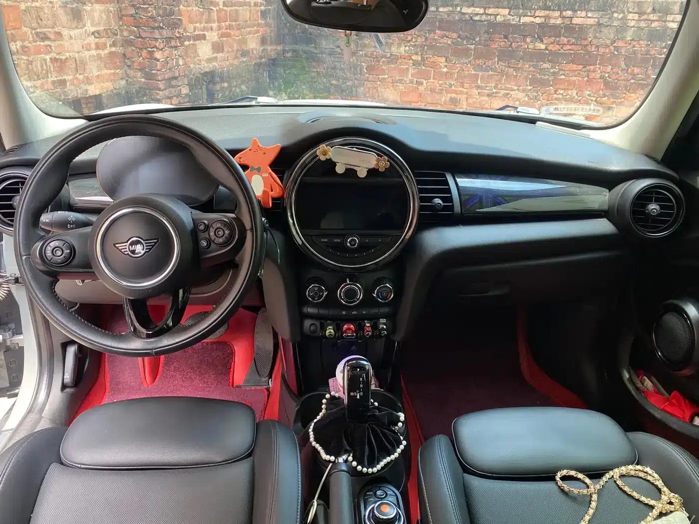2021 MINI 1.5T COOPER Classic 5-Door — миниатюра 9